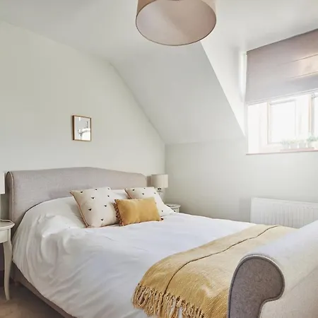 Large Stylish Luxury Cotswold Cottage - Ideal For Families, W/ Ev Charging Andoversford Exterior photo