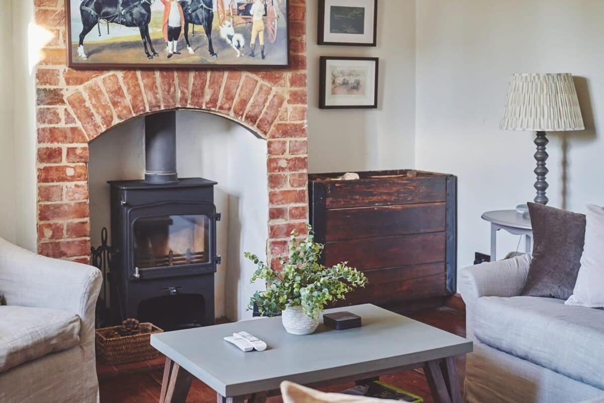 Large Stylish Luxury Cotswold - Ideal For Families, W/ Ev Charging