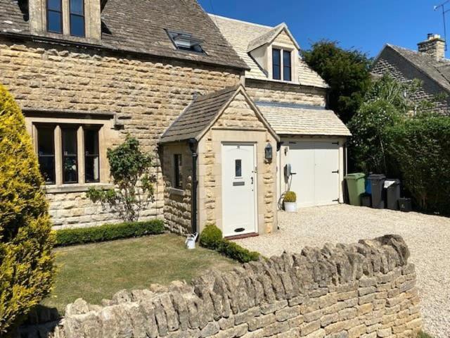 Holiday home Large Stylish Luxury Cotswold - Ideal For Families, W/ Ev Charging *