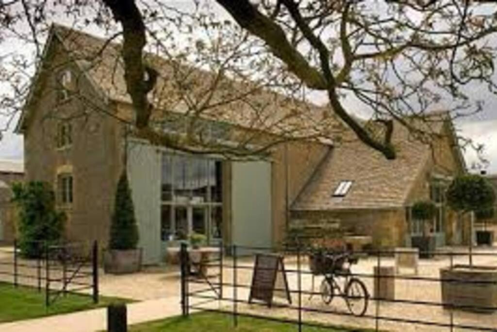 Large Stylish Luxury Cotswold - Ideal For Families, W/ Ev Charging * Andoversford