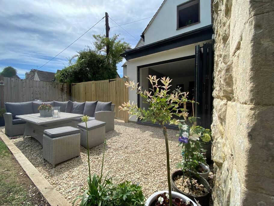 Large Stylish Luxury Cotswold - Ideal For Families, W/ Ev Charging Holiday home Andoversford